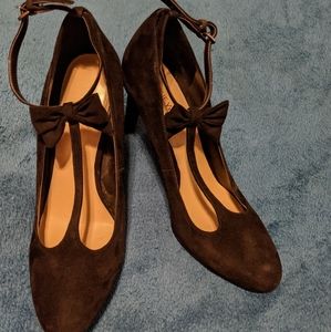 Nine West Suede T-strap